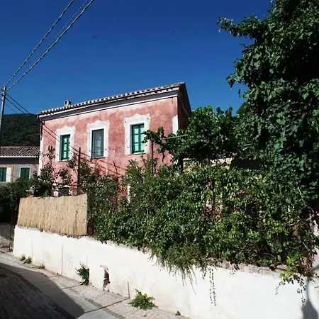 Apartment La Madeleine- The House Beyond Time *