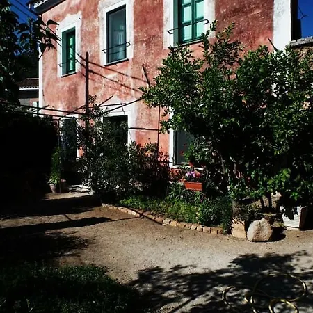 Apartment La Madeleine- The House Beyond Time